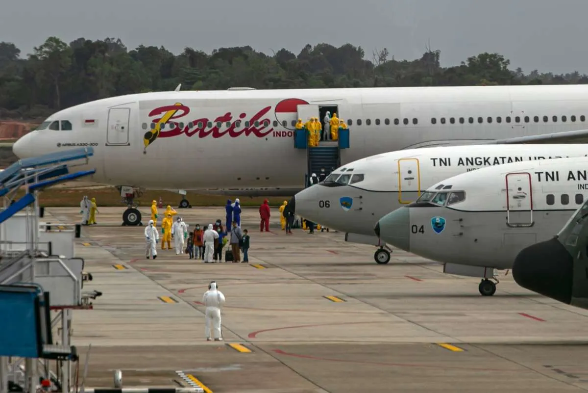 Evakuasi 245 WNI di Wuhan: Sudah tiba di Indonesia, langsung dikarantina di Natuna