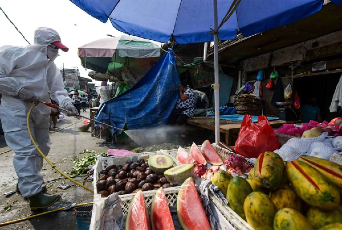 Tes swab dilakukan di 68 pasar di Jakarta, 142 pedagang positif Covid-19
