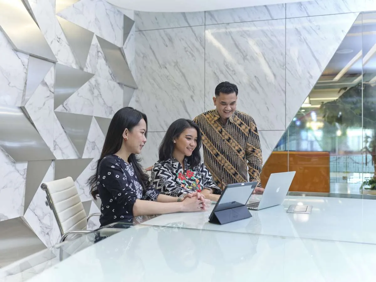 BRI Danareksa & Bank BRI Hadirkan Layanan Investasi di Sentra Layanan BRI Prioritas