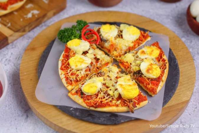 Resep Pizza Mini Ikan Bumbu Pedas, Pizza Unik dengan Topping Tumisan Ikan Tongkol