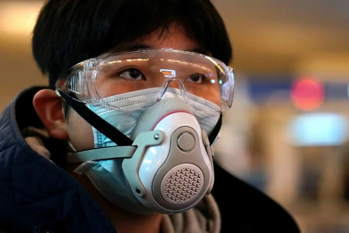 Kasus impor corona capai 693 kasus, China waspada serangan gelombang dua