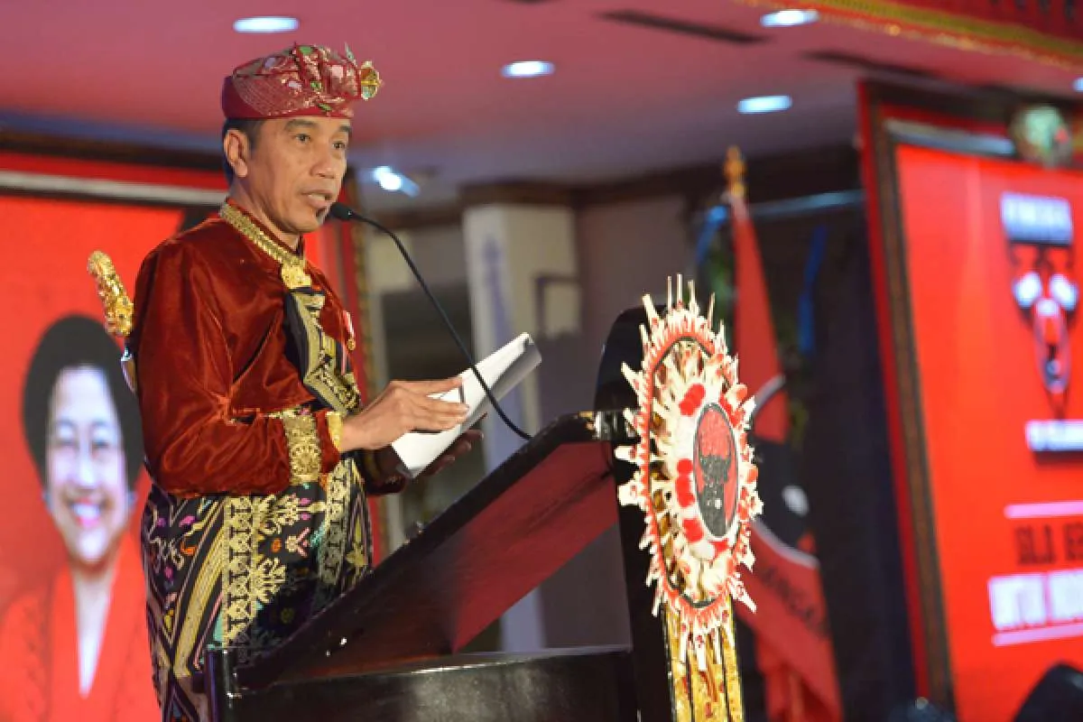 Jokowi: Kejayaan minyak dan kayu sudah selesai