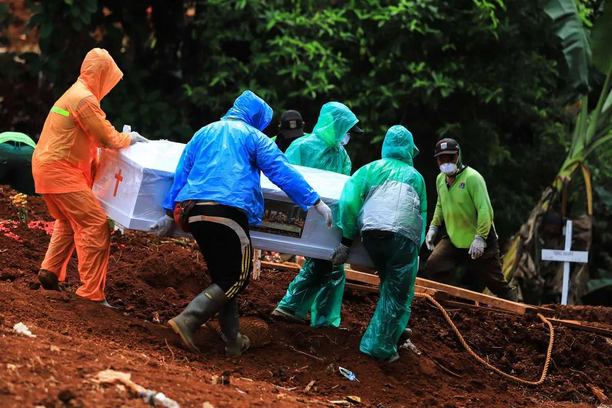 Pemakaman jenazah Covid-19 butuh biaya jutaan rupiah
