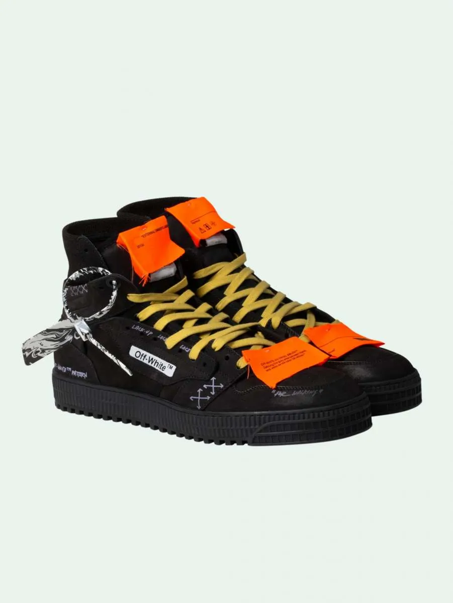 Sepatu Off-White sedang jadi incaran, ini harganya