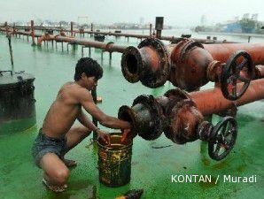 Harga minyak mulai surut ke US$ 90 per barel