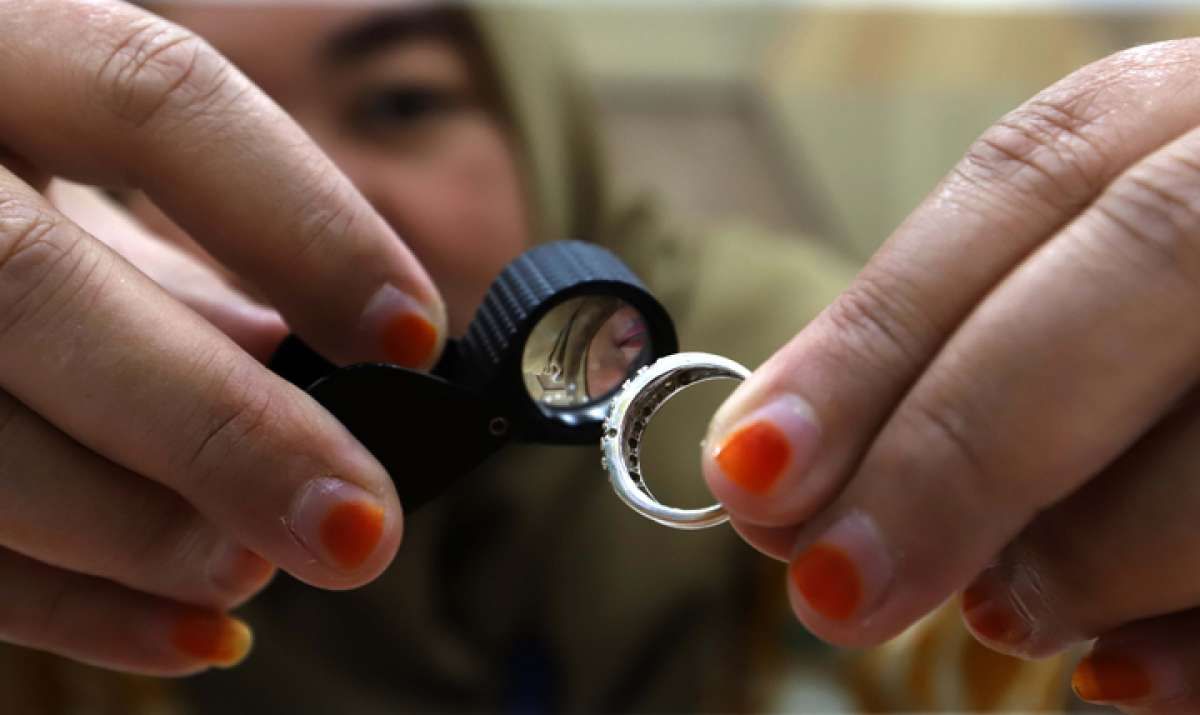 Ekonomi Masih Sulit, Bisnis Gadai Emas Makin Melejit