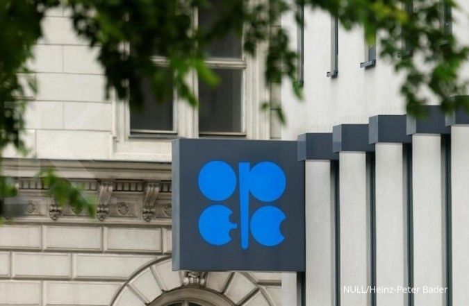 OPEC akan kurangi produksi, harga minyak naik 6%
