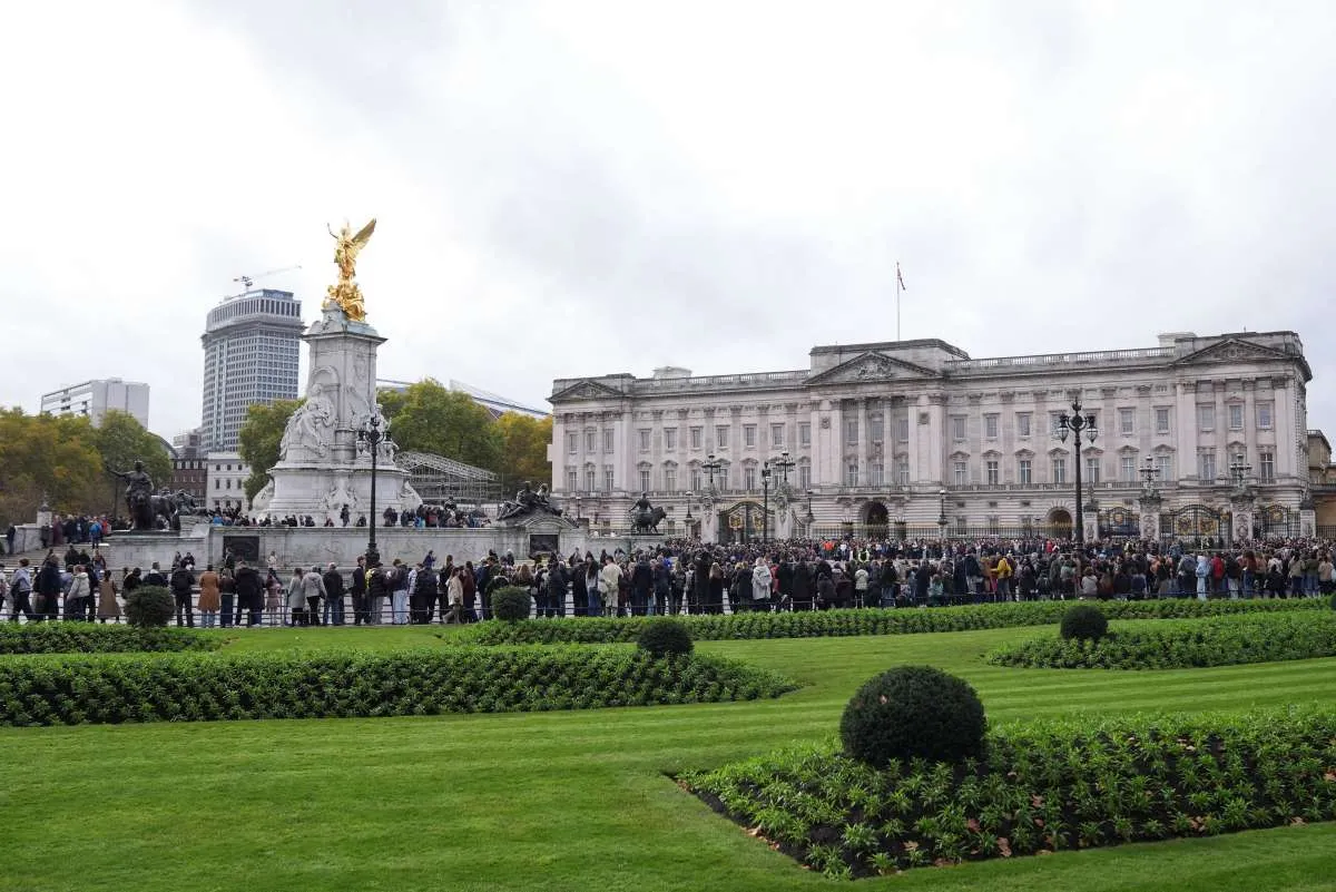 Morgan Stanley, Citi, UBS Percaya BoE Bakal Pangkas Suku Bunga Desember 2025