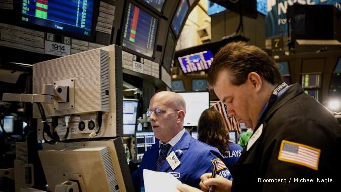 Menolak stimulus, Wall Street keok
