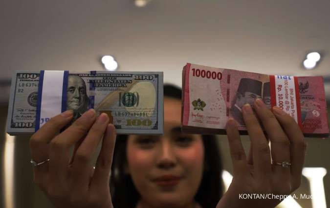 Rupiah Diproyeksi Melemah Selasa (29/7), Berikut Sentimen yang Membayangi