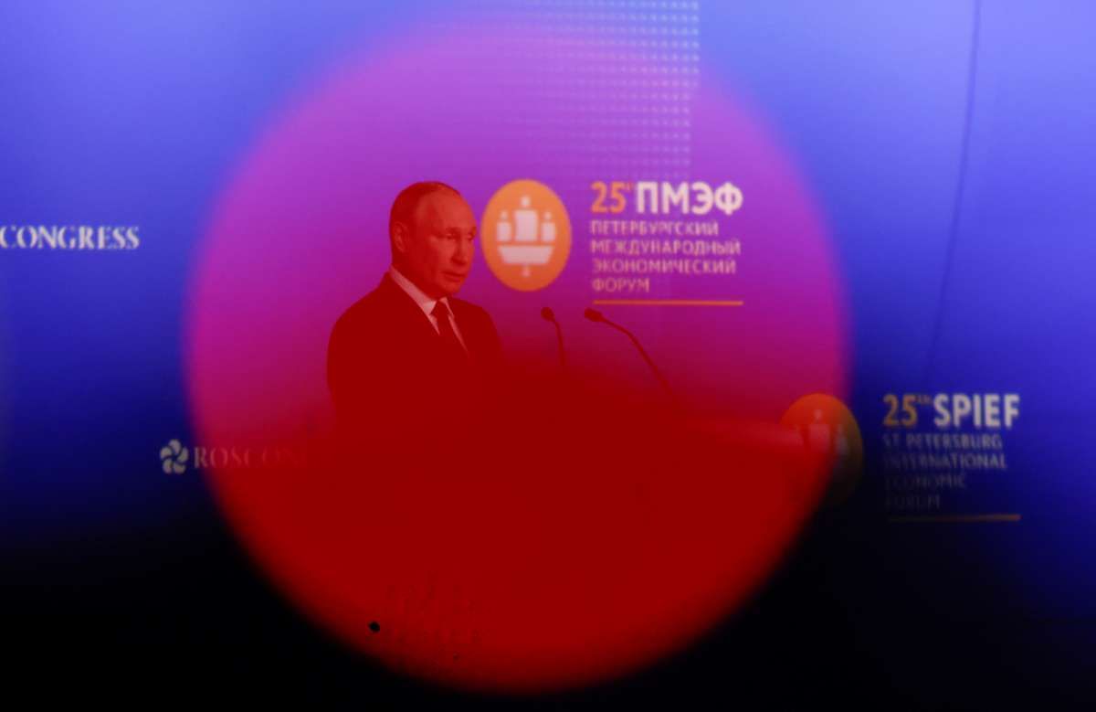 Rusia Akan Membuat UU Untuk Mendukung Pembukaan Rekening Khusus Terlepas dari Sanksi