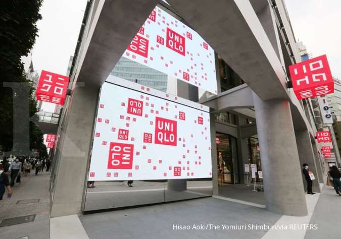 Uniqlo owner Fast Retailing forecasts strong recovery from pandemic hit