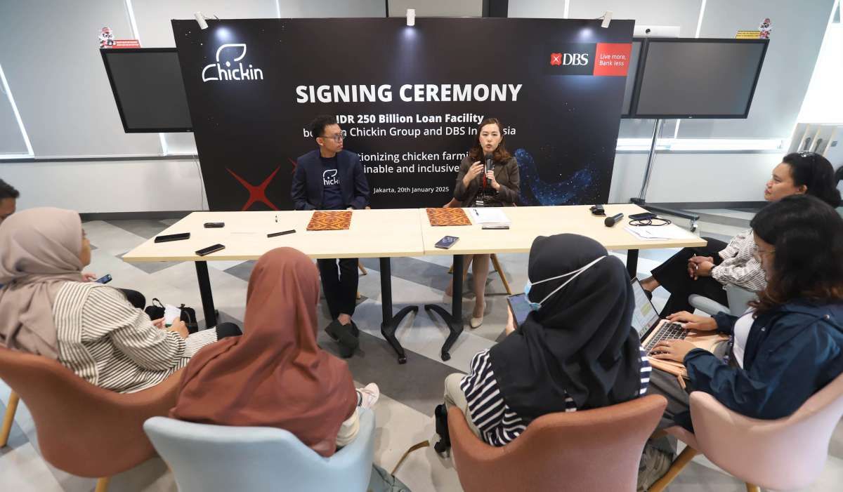 Bank DBS Indonesia Beri Pinjaman kepada Peternakan Ayam Chickin