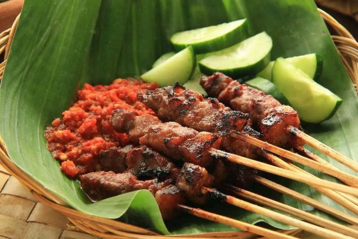 Resep Makanan Khas Bali Sate Plecing yang Pedas Menggigit, Pakai Daging Ayam dan Sapi