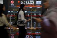 Rupiah Jebol Rp 18.000, Ekonom Ingatkan Defisit APBN Bisa Membengkak Rp 13,5 Triliun