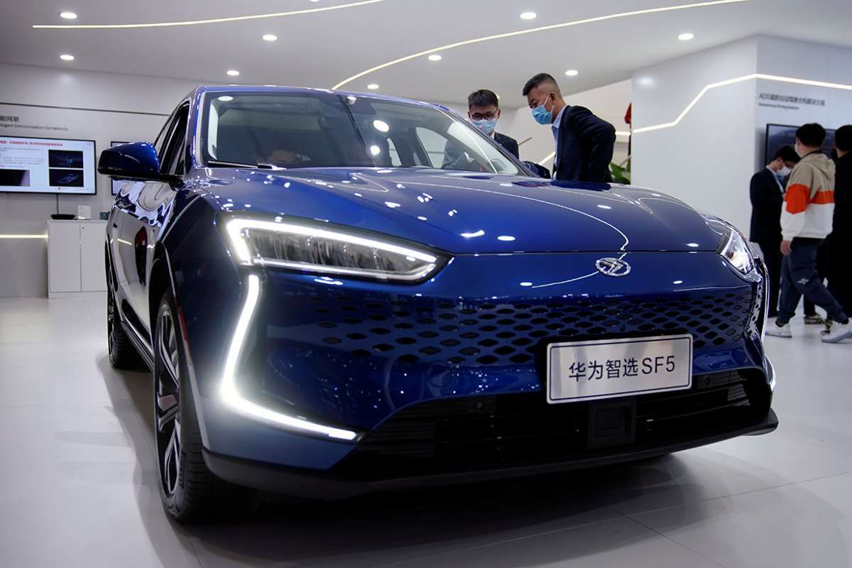 Saham CARS Melejit Seiring Rumor Ekspansi ke Bisnis Kendaraan Listrik Gandeng Huawei