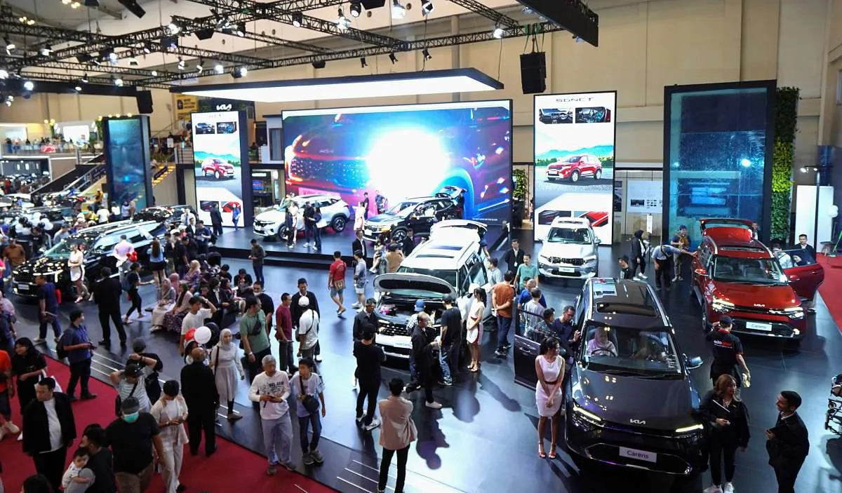 Pasar Otomotif Melambat, Penjualan Mobil Turun di Kuartal I-2025