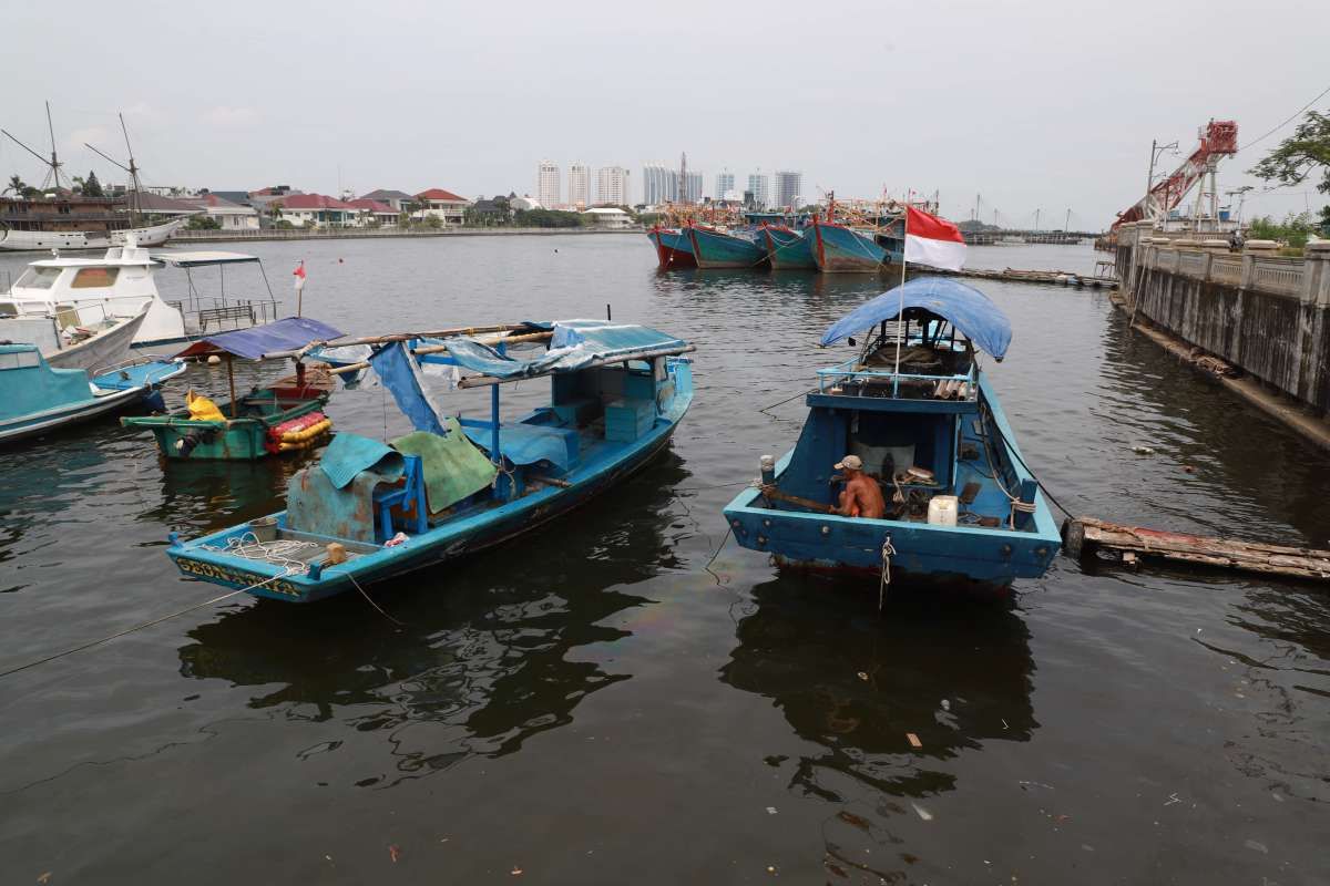 Akibat Cuaca Ekstrem, Pendapayan Nelayan Anjlok Hingga 50%