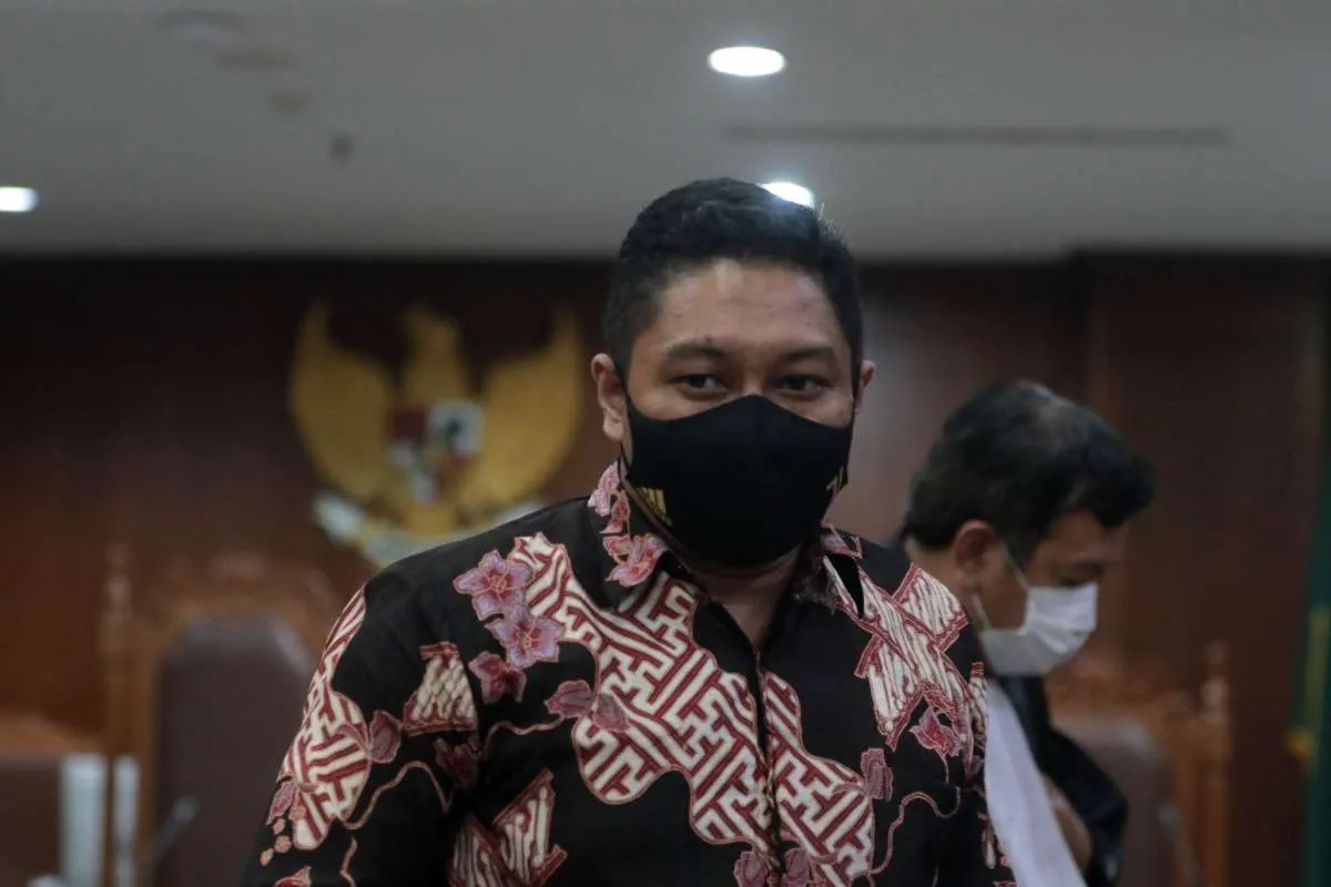 Suap Pengurusan Perkara, Mantan Penyidik KPK Stepanus Robin Divonis 11 Tahun Penjara