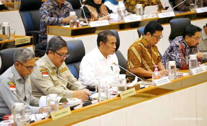 Raker dengan DPR, Mentan Siapkan Program Keberlanjutan Produksi Pertanian