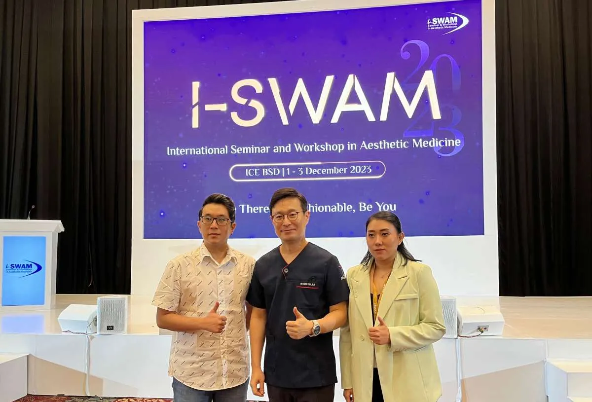 Dr Ho Sung Choi Bagikan Ilmu Peremajaan Wajah lewat Filler HA & Threadlift