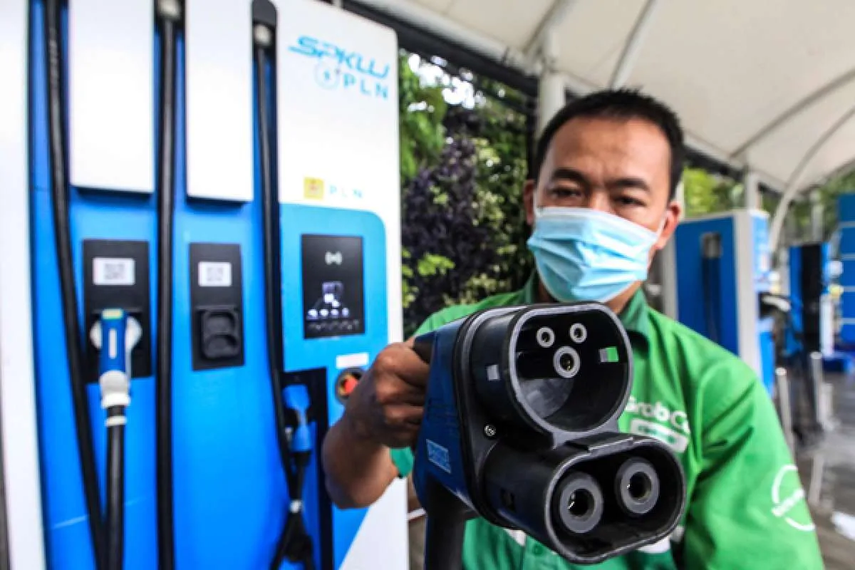 Holding baterai ditargetkan rampung Juni 2021