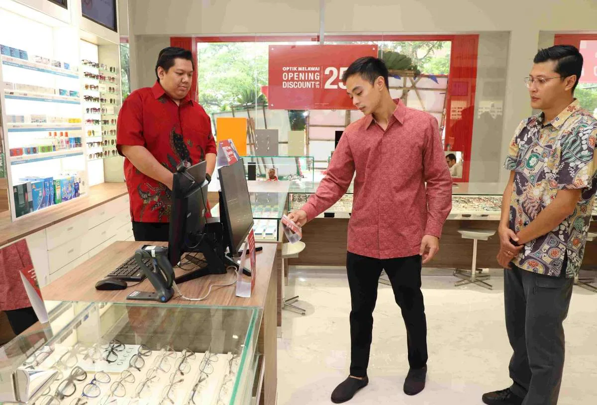 Rayakan Hari Jadi, Optik Melawai Buka Gerai ke-400 ​