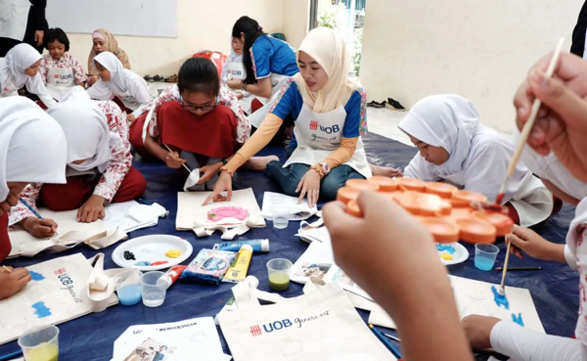 Sambut Hari Guru Nasional 2025, Ini Sejarah & Link Download Twibbon untuk Ucapan Guru