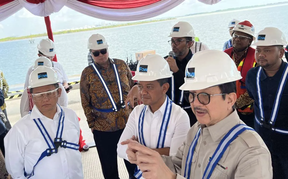 Bahlil: Smelter Tembaga Gresik Perkuat Ekosistem Baterai Listrik di Indonesia