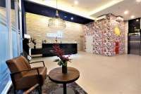 Diversifikasi Bisnis, ESTA Bangun Lapangan Padel dan Layanan Laundry di Kota Kecil