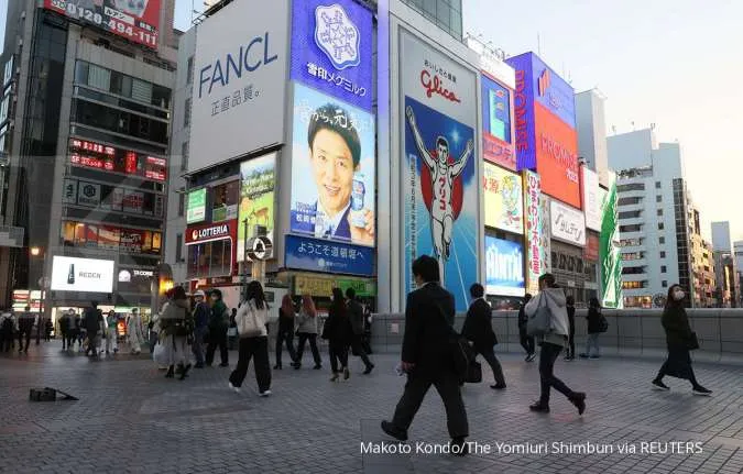 Japan's Osaka city crumples under COVID-19 onslaught