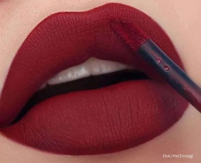 Dusty red lipstick