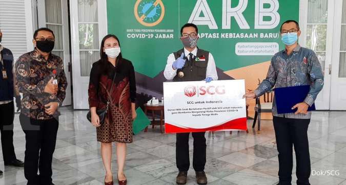 SCG Serahkan Solusi Inovatif: Bilik Swab Bertekanan Positif untuk Tenaga Medis kepada Ridwan Kamil, Gubernur Jabar