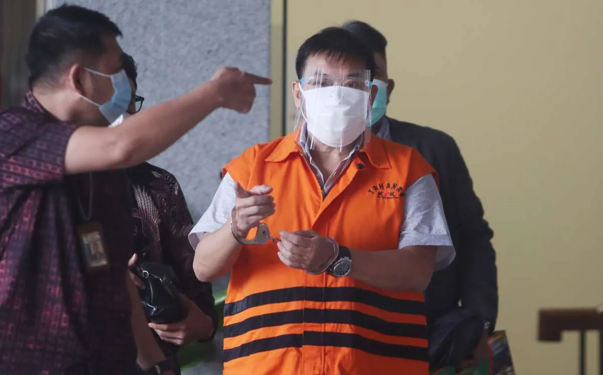 KPK resmi menahan satu tersangka kasus pengadaan tanah di Munjul