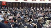 Ketua MPR Berpantun di Depan Prabowo: Sebut Indonesia Makin Menyala