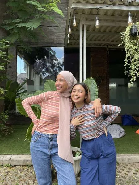 Inspirasi Gaya Cewe Kue ala Agni
