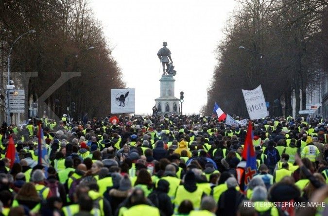 Demonstrasi Rompi Kuning di Prancis Berlanjut, Menuntut Presiden Macron Mundur