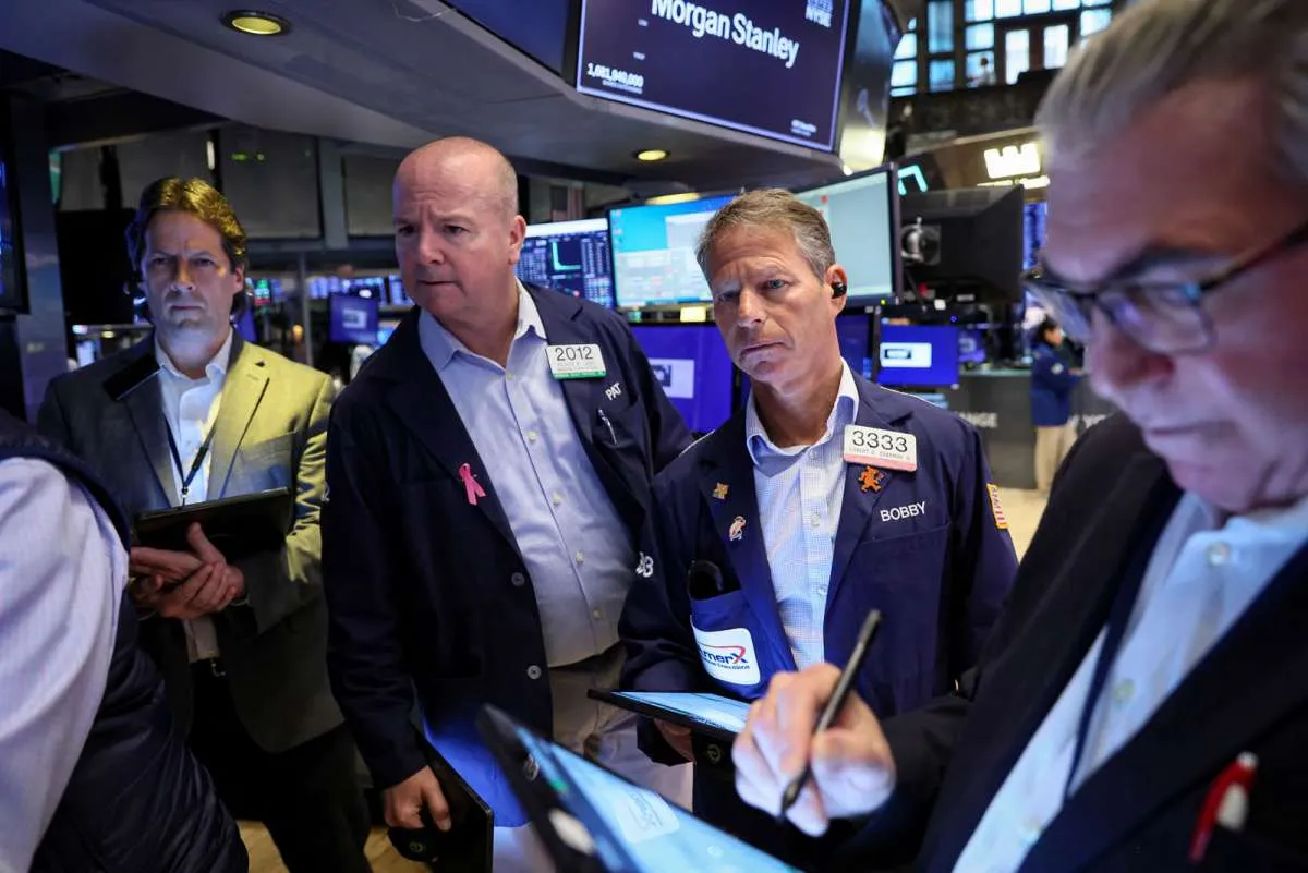 Wall Street Turun, Data Penjualan Ritel AS Membebani Pasar Saham