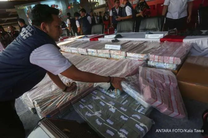 IDR 432.2 Billion Belonging Fredy Pratama Seized by Indonesian National Police