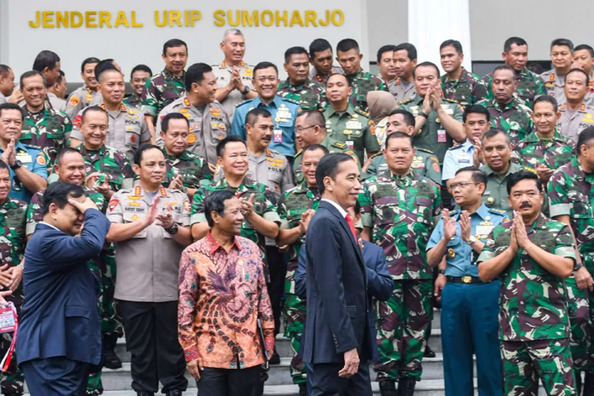 Jokowi: Pembelian alutsista harus perhatikan teknologi pertahanan