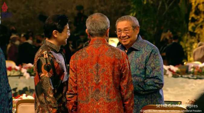 SBY berbincang dengan undangan Welcoming Dinner KTT G20.