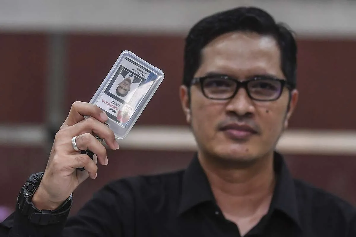 Gugat hasil pilkada Surabaya, Machfud Arifin-Mujiaman gandeng mantan jubir KPK