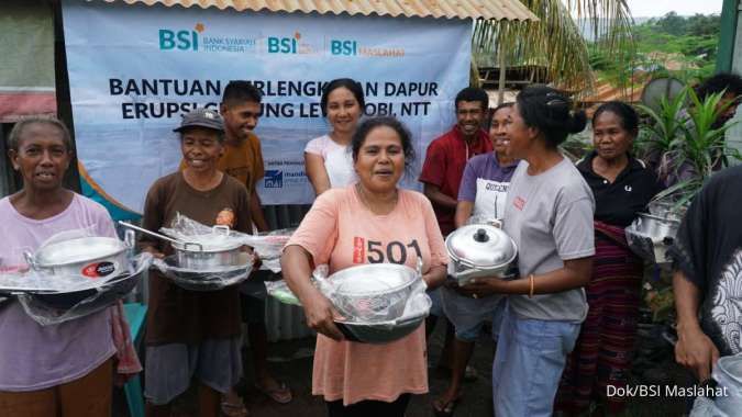 BSI Maslahat Salurkan Bantuan Kemanusiaan untuk Penyintas Erupsi Gunung Lewotobi