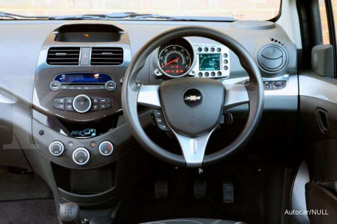 Harga mobil bekas Chevrolet Spark (Interior)