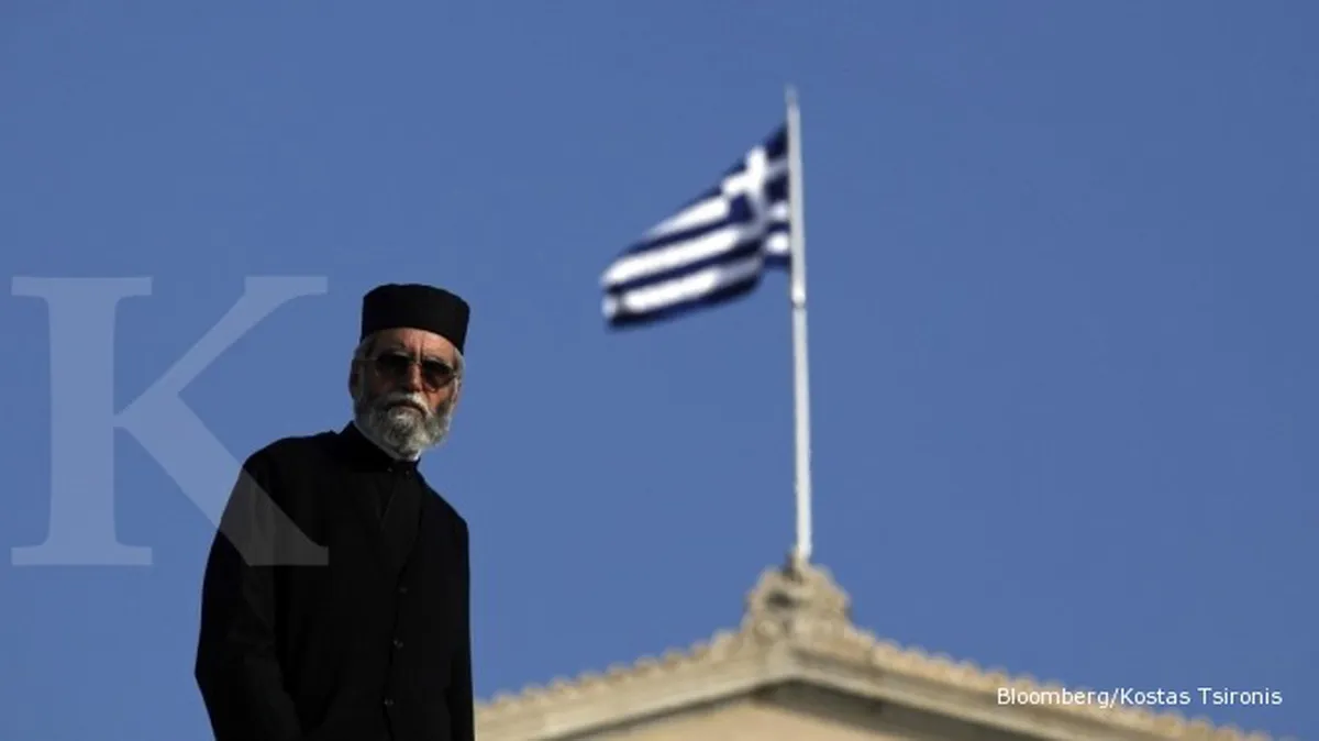 Dilema utama Yunani: PHK 150.000 PNS di 2015