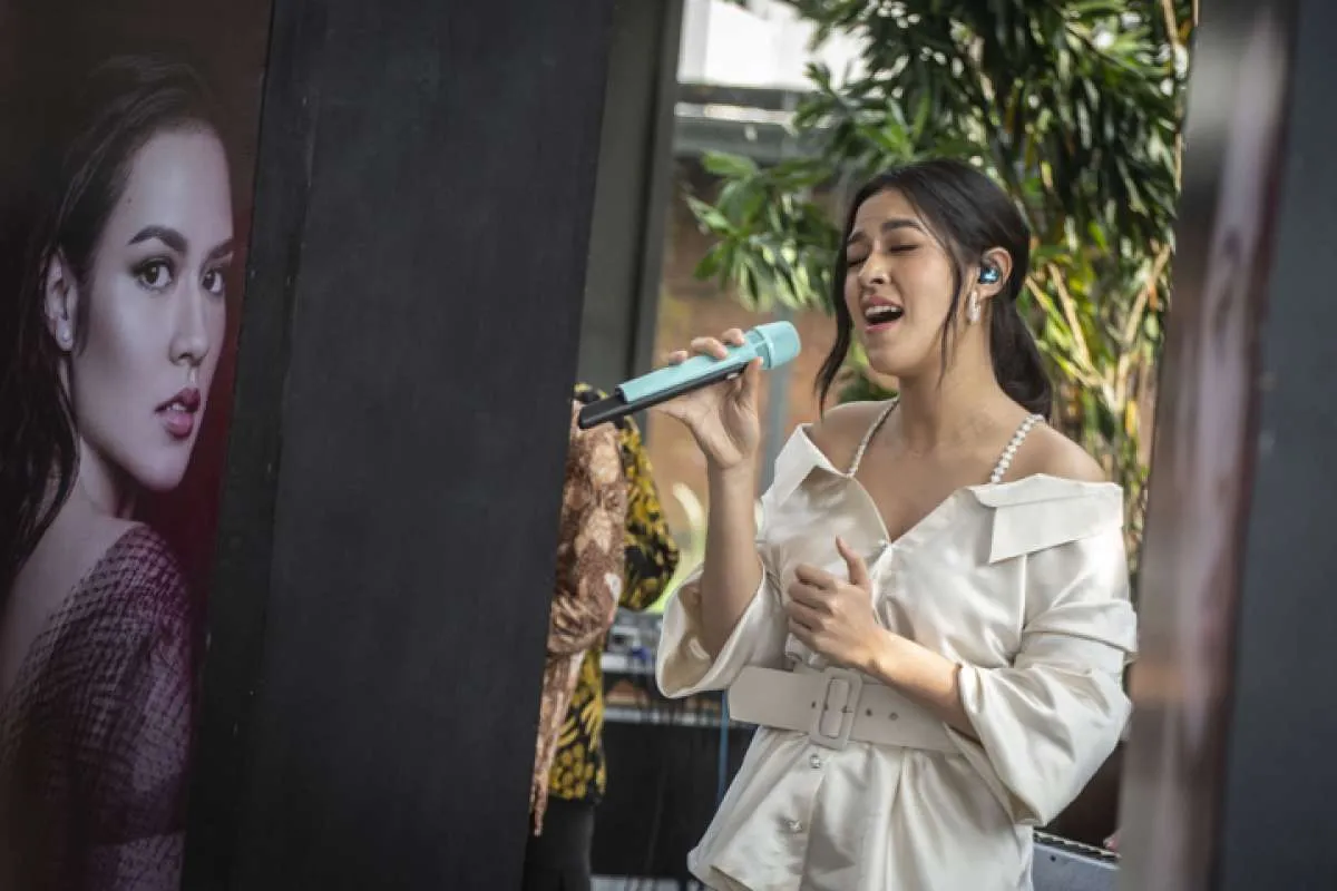 12 Artis Indonesia masuk daftar 100 wajah tercantik dan tertampan dunia 2020