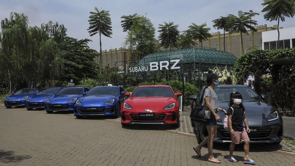 Penyerahan Perdana Subaru BRZ kepada Pelanggan