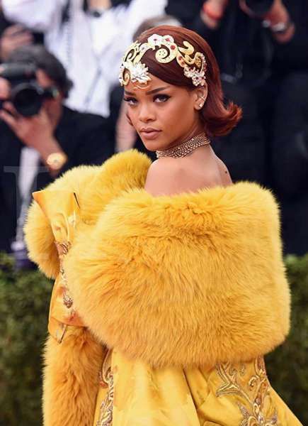 Rihanna masuk dalam jajaran 20 besar musisi terkaya di Inggris