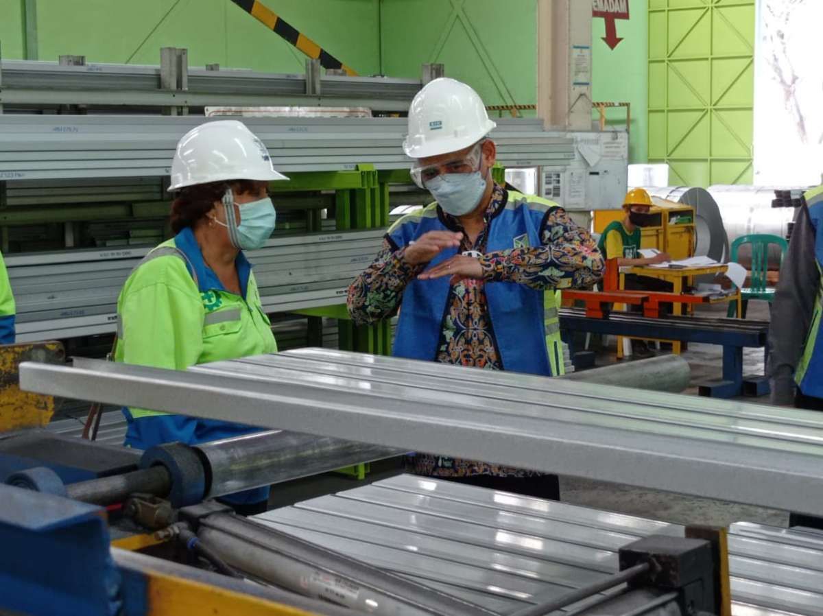 Manis Cuan Baja Konstruksi dari Proyek Rumahan hingga Proyek Mercusuar