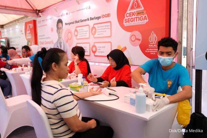 Gelar Cek Kesehatan, Dexa Medica Tegaskan Komitmen Kualitas dan Akses Obat Halal